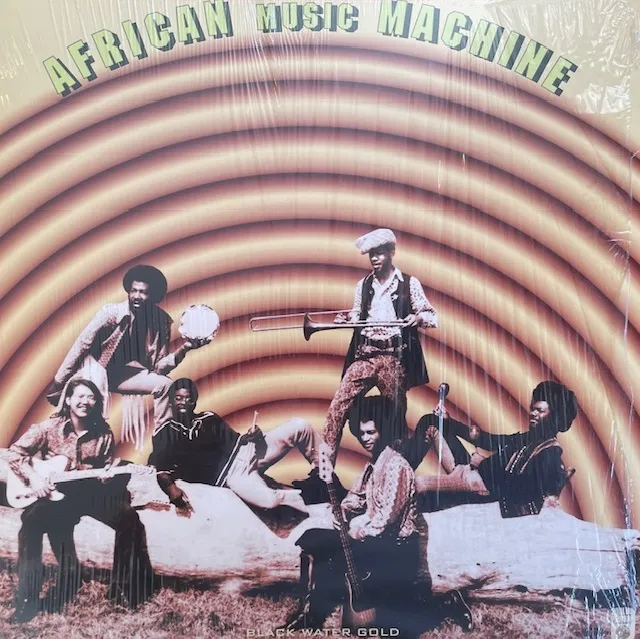 AFRICAN MUSIC MACHINE / BLACK WATER GOLDのアナログレコードジャケット (準備中)