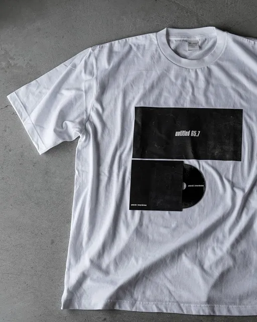 UMTITLED 65.7 MIX CD発売記念Tシャツ (XL SIZE・ホワイト)+CDセットのアナログレコードジャケット (準備中)