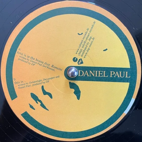 DANIEL PAUL / LOVE IS IN THE HOUSEのアナログレコードジャケット (準備中)