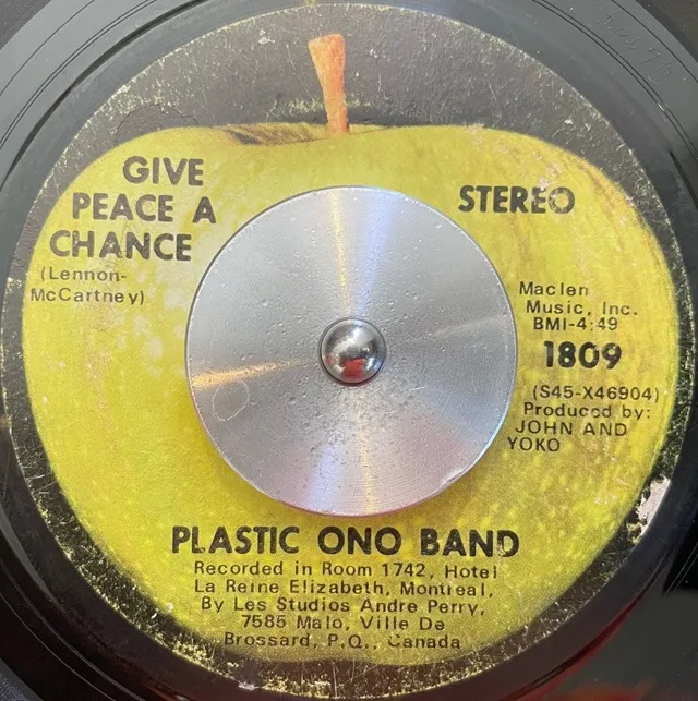PLASTIC ONO BAND / GIVE PEACE A CHANCEのアナログレコードジャケット (準備中)